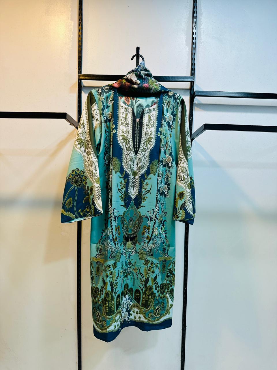 WOMEN'S SALWAR SUIT