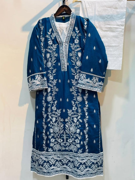 Exclusive Women’s Relaxed Fit Embroidered 2-Piece Outfit | Cotton Kameez